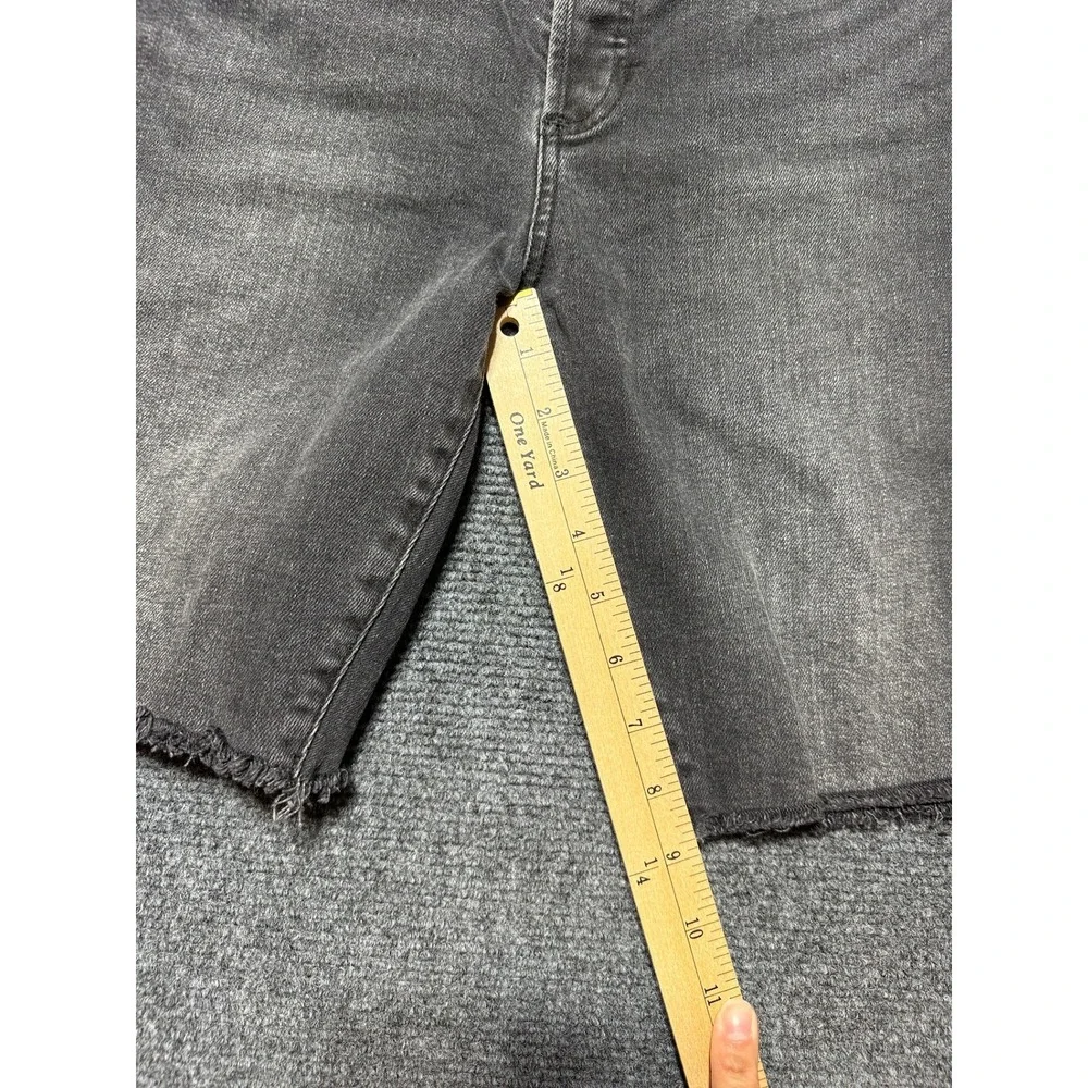 Denim Forum The Yoko Bermuda Short Women 29 Black High Rise Raw Hem Button Fly
